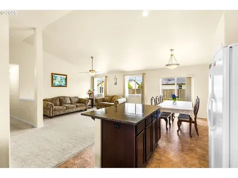 3090 Reed Avenue Woodburn OR 97071