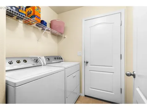 3090 Reed Avenue Woodburn OR 97071