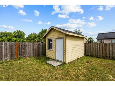 3090 Reed Avenue Woodburn OR 97071