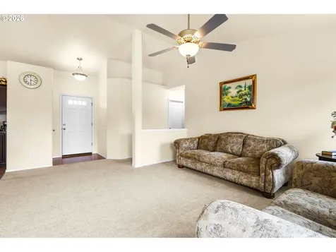 3090 Reed Avenue Woodburn OR 97071