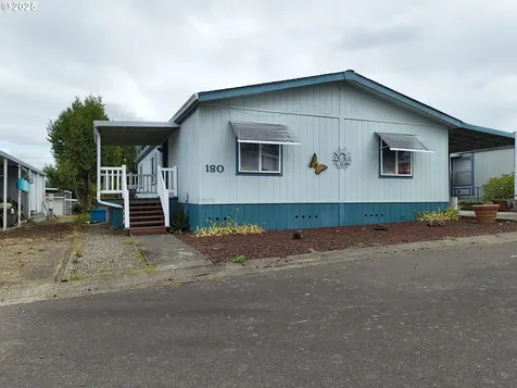 180 Twin Oaks Loop Winston OR 97496