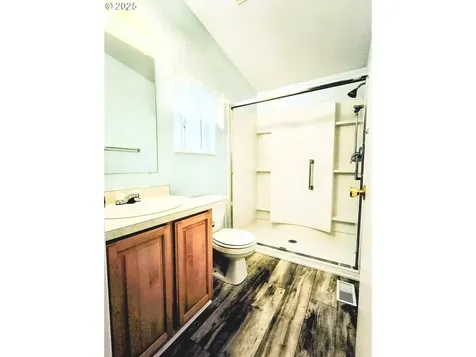 180 Twin Oaks Loop Winston OR 97496