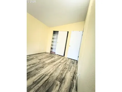 180 Twin Oaks Loop Winston OR 97496