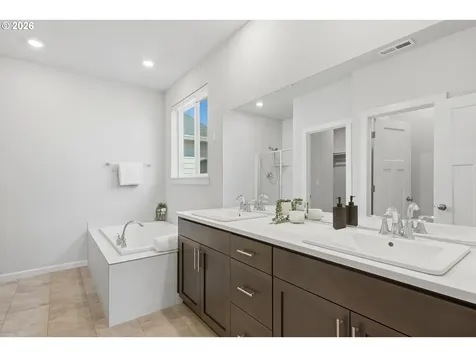 2725 S 6th Way Ridgefield WA 98642
