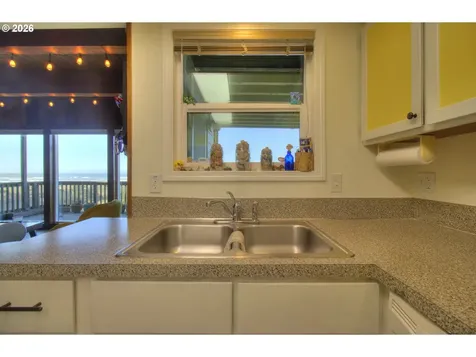 29134 Ellensburg Avenue Gold Beach OR 97444