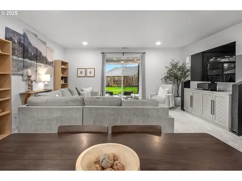 2427 S Linden Street Cornelius OR 97113