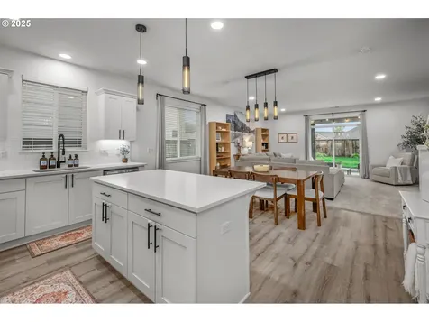 2427 S Linden Street Cornelius OR 97113