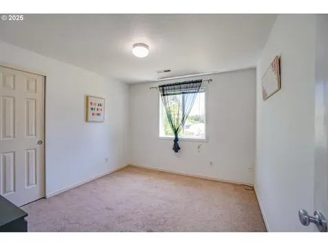 8627 NE 90th Avenue Vancouver WA 98662