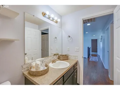 8627 NE 90th Avenue Vancouver WA 98662
