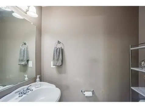 8627 NE 90th Avenue Vancouver WA 98662