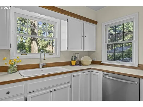 4315 NE 96th Avenue Portland OR 97220