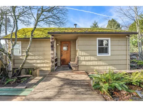 1822 SW Carolina Street Portland OR 97239