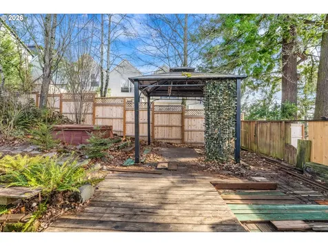 1822 SW Carolina Street Portland OR 97239