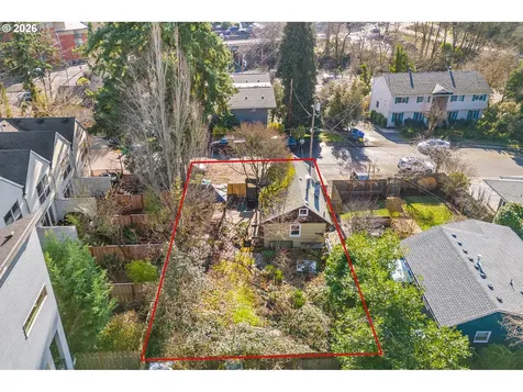 1822 SW Carolina Street Portland OR 97239