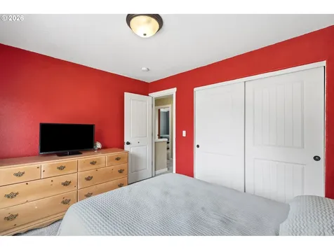 17065 SE Brooklyn Street Portland OR 97236