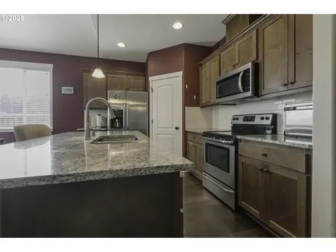 2707 NE 131st Court Vancouver WA 98684