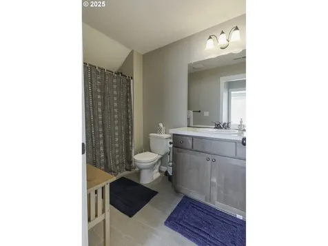 2707 NE 131st Court Vancouver WA 98684