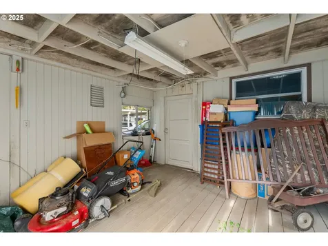 1658 NE Taylor Street Roseburg OR 97470