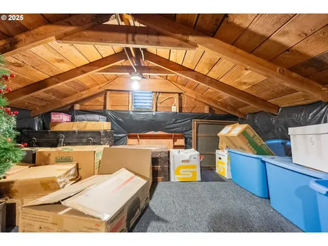 1658 NE Taylor Street Roseburg OR 97470