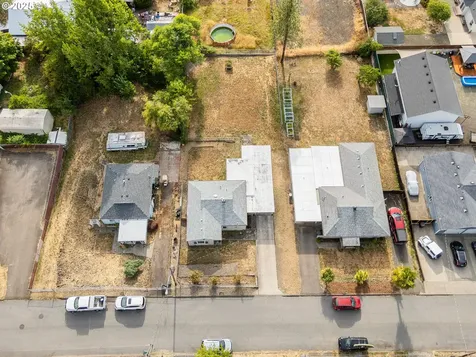 1658 NE Taylor Street Roseburg OR 97470