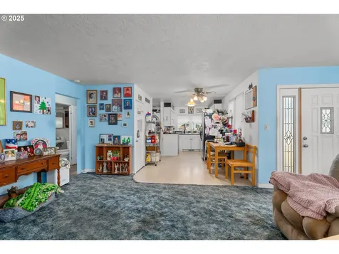 1658 NE Taylor Street Roseburg OR 97470