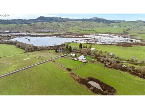 383 Brumbach Road Roseburg OR 97470