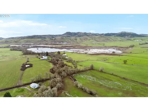383 Brumbach Road Roseburg OR 97470