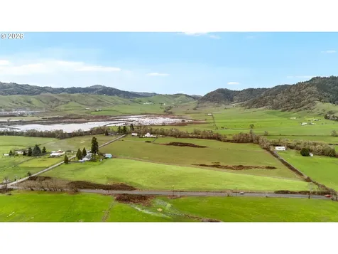 383 Brumbach Road Roseburg OR 97470