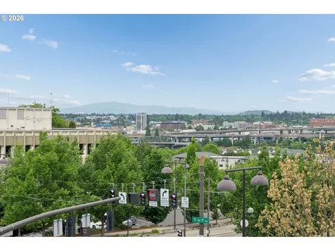 2211 SW 1st Avenue Portland OR 97201