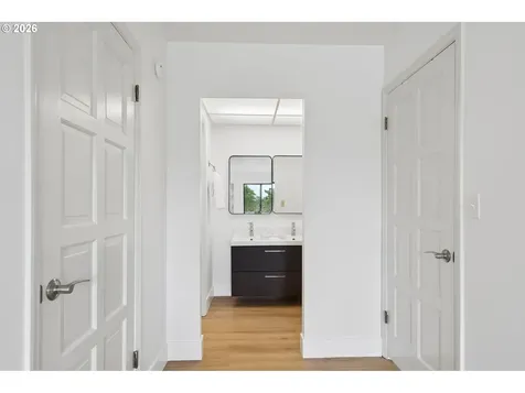 2211 SW 1st Avenue Portland OR 97201