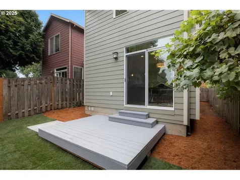 9607 N Pier Park Place Portland OR 97203