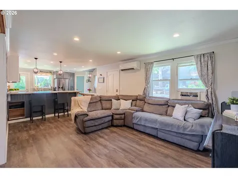 3266 G Street Washougal WA 98671