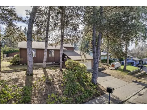 2350 SE Washington Court Hillsboro OR 97123