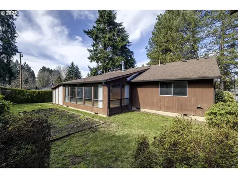 2350 SE Washington Court Hillsboro OR 97123