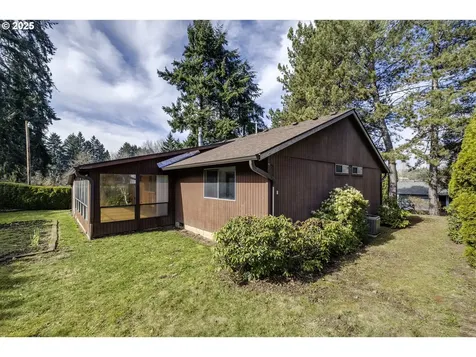 2350 SE Washington Court Hillsboro OR 97123