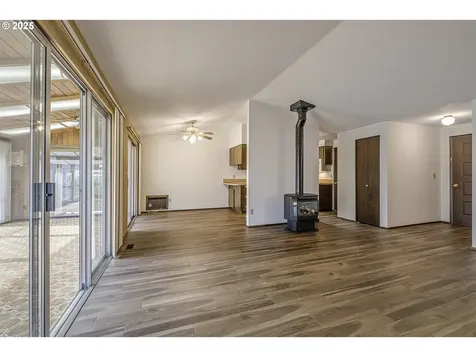 2350 SE Washington Court Hillsboro OR 97123