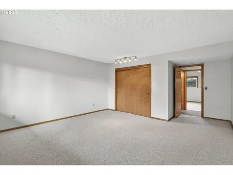 7160 SW Gable Park Road Portland OR 97225