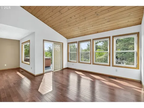 7160 SW Gable Park Road Portland OR 97225