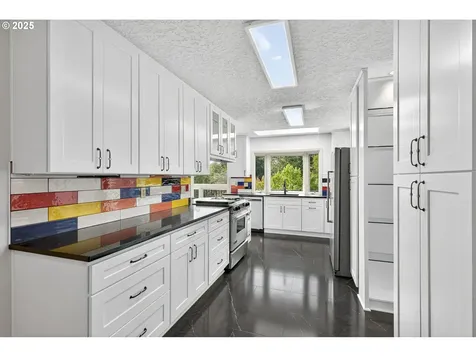 7160 SW Gable Park Road Portland OR 97225