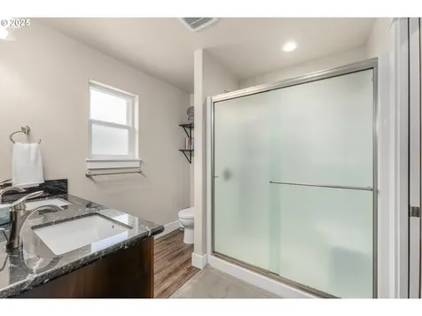395 Brady Lane Roseburg OR 97471
