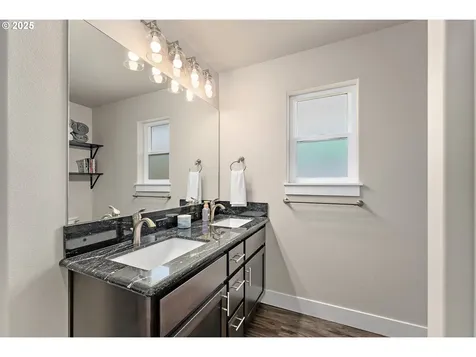395 Brady Lane Roseburg OR 97471
