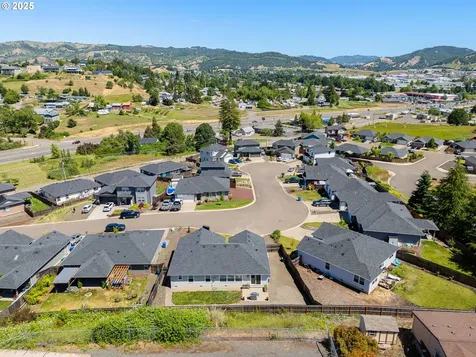 395 Brady Lane Roseburg OR 97471