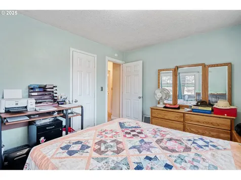 2848 Dover Street Longview WA 98632