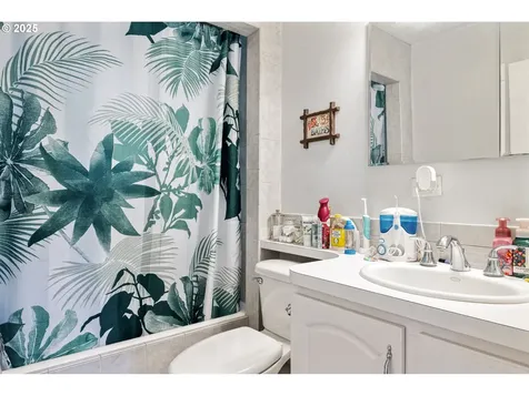 2848 Dover Street Longview WA 98632