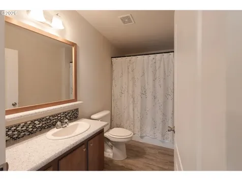 11520 SW Royal Villa Drive Tigard OR 97224
