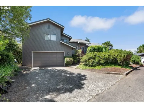 830 Signal Way Coos Bay OR 97420