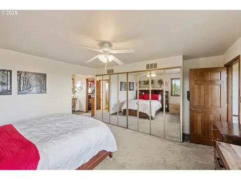830 Signal Way Coos Bay OR 97420
