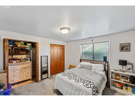 830 Signal Way Coos Bay OR 97420