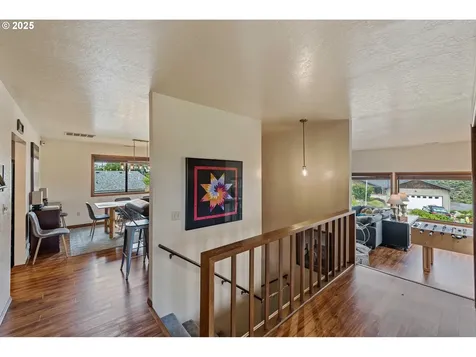 830 Signal Way Coos Bay OR 97420