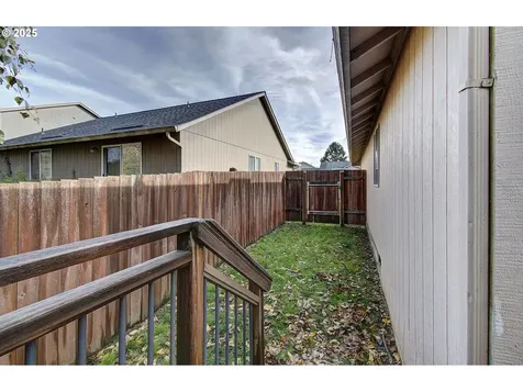6103 NE 41st Circle Vancouver WA 98661